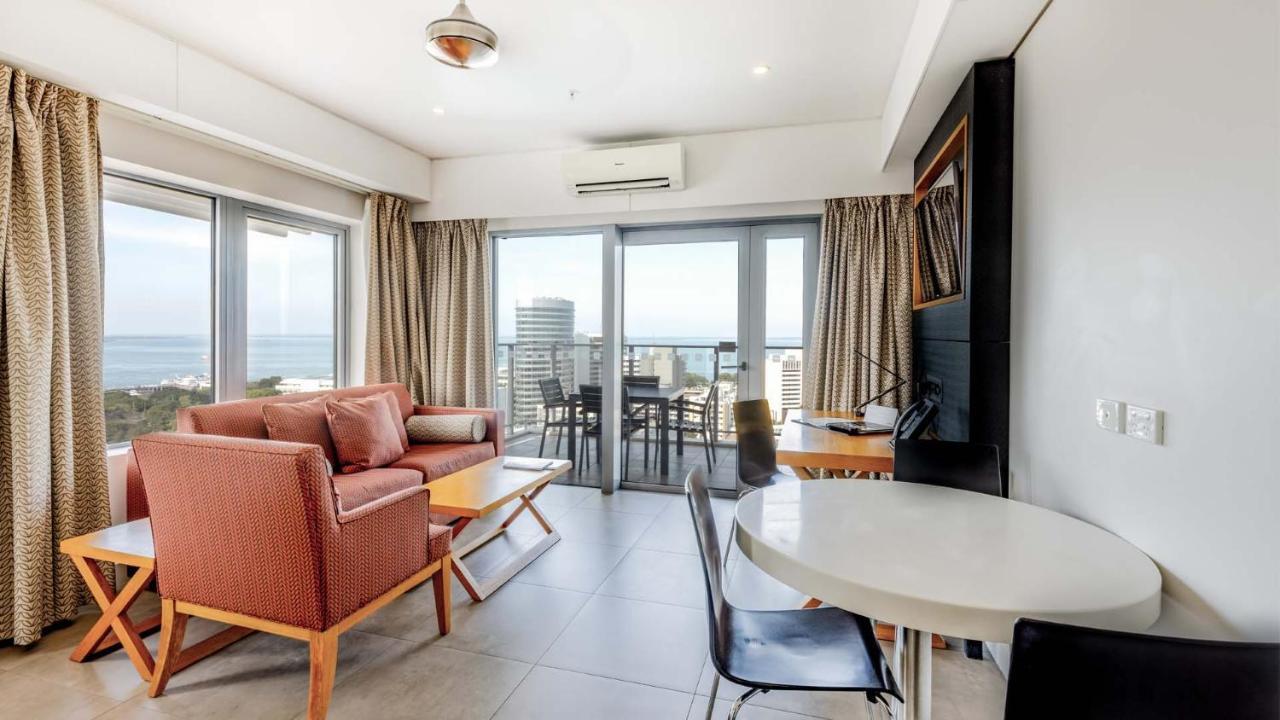 Oaks Darwin Elan Hotel Bagian luar foto
