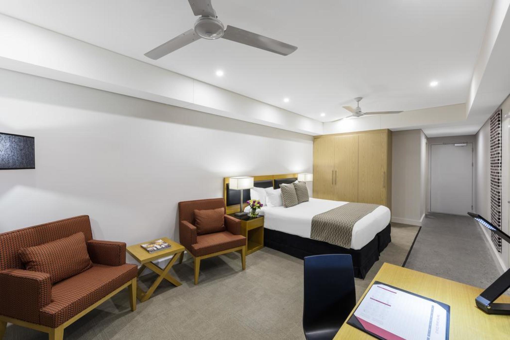 Oaks Darwin Elan Hotel Bagian luar foto